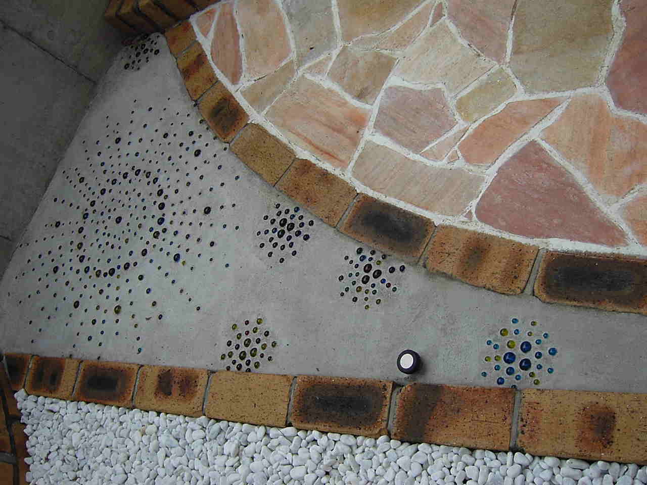 ���R��M�@